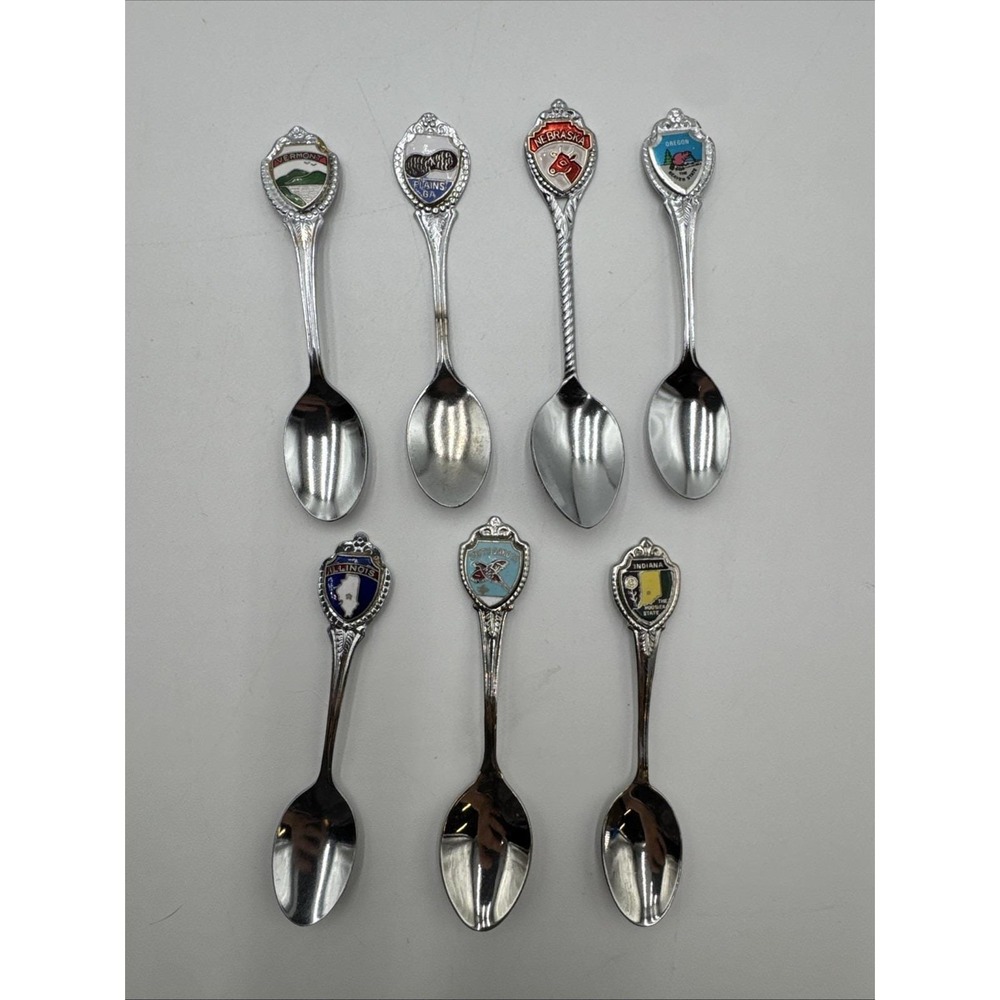 Set Of 7 Vintage USA State Themed Small Souvenir Spoons Some Maybe Silver Plated